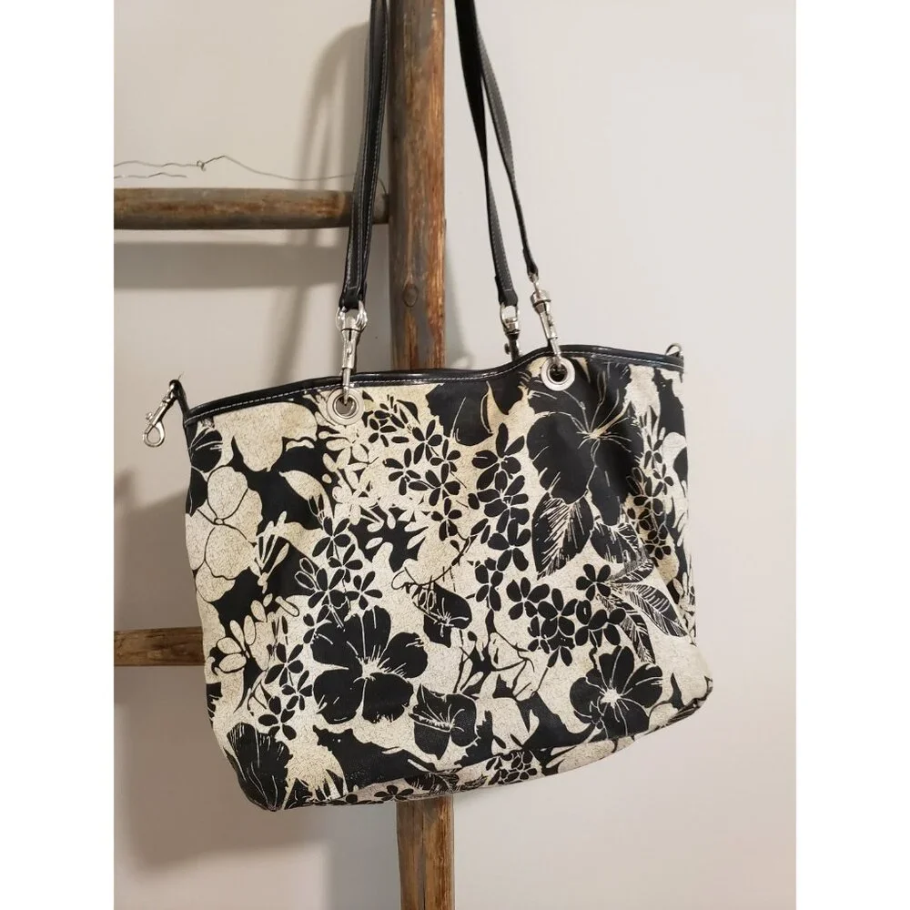 Rosetti Reversible Purse Two Purses In One - Picture 3 of 10